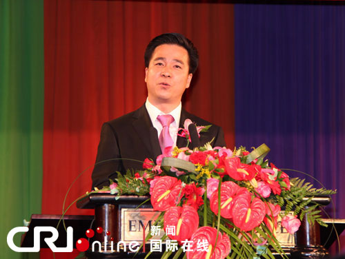 南部非洲中华福建同乡总会会长杨天峙致辞。人民网驻南非记者 裴广江摄