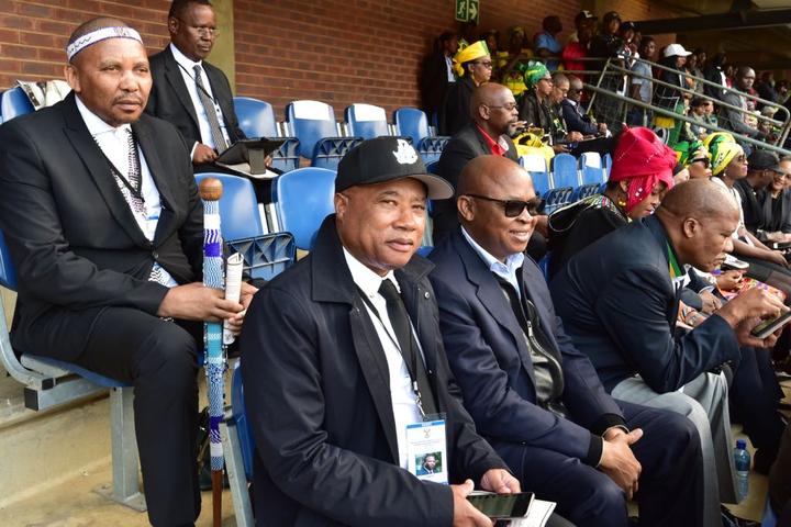 南非举行悼念仪式纪念温妮曼德拉！