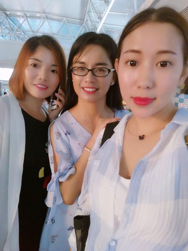 三亚,每天都是不一样的风景,展现我们性感的身子