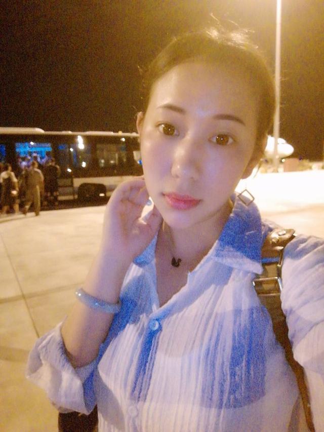 三亚,每天都是不一样的风景,展现我们性感的身子