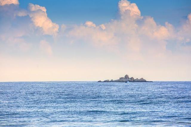 三亚,每天都是不一样的风景,展现我们性感的身子