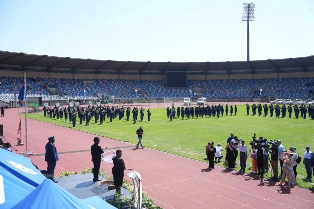 文化交融映初心 警侨合作启新程  南部非洲中华福建同乡总会参加南非警察日庆典暨职业博览会